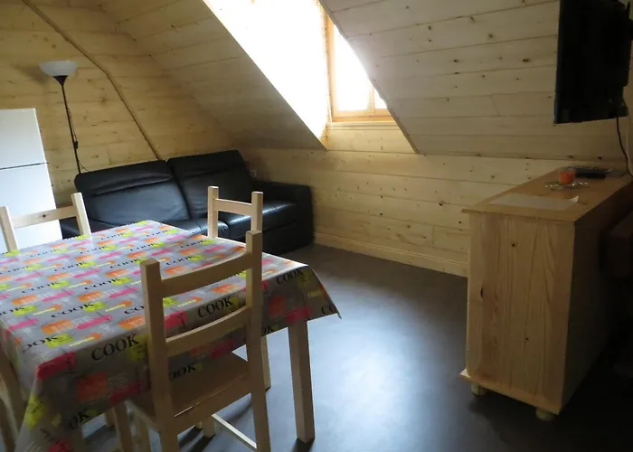 Domaine Du Sauveur * Люс-Сен-Совёр