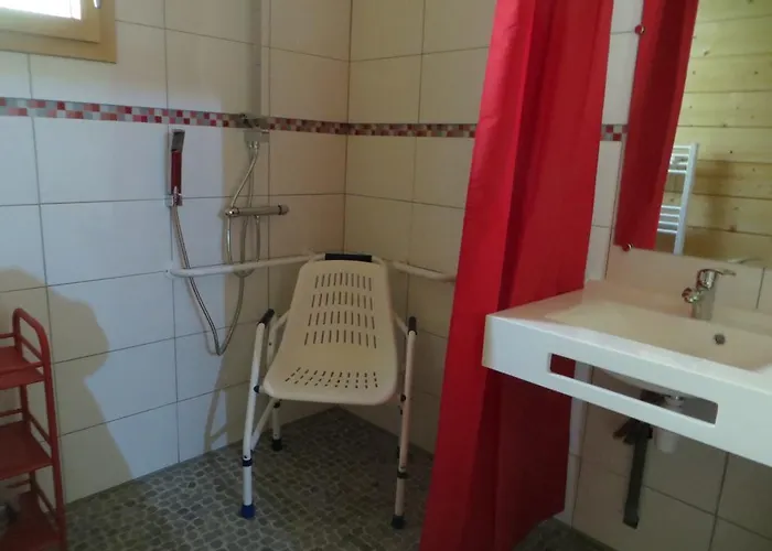 Апартаменты Domaine Du Sauveur Люс-Сен-Совёр